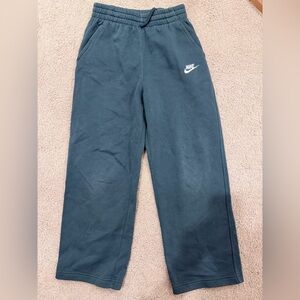 Nike youth Sweatpants. Size Large, teal green.
